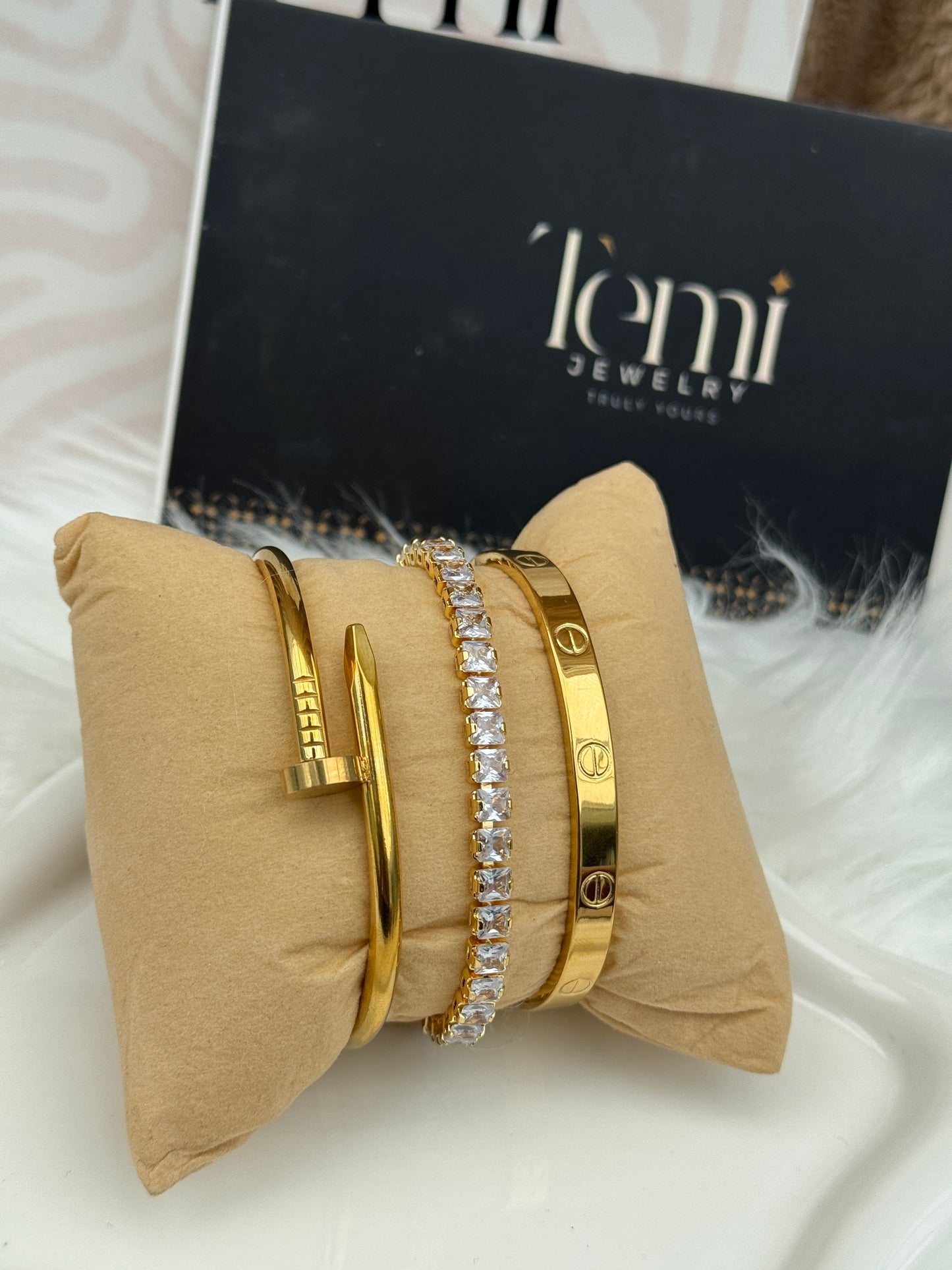 Luxe bracelet stack