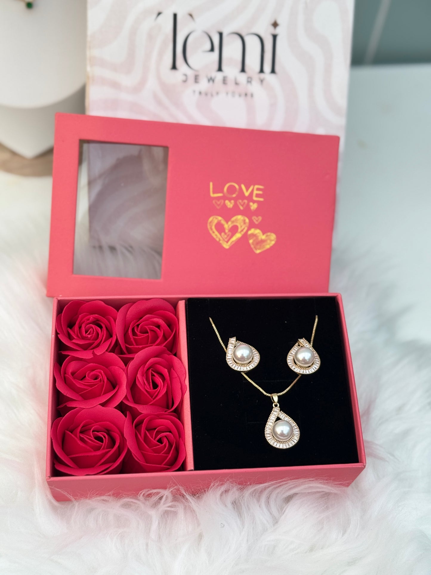 Ivie necklace