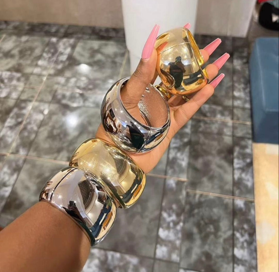 Kira chunky Bangle