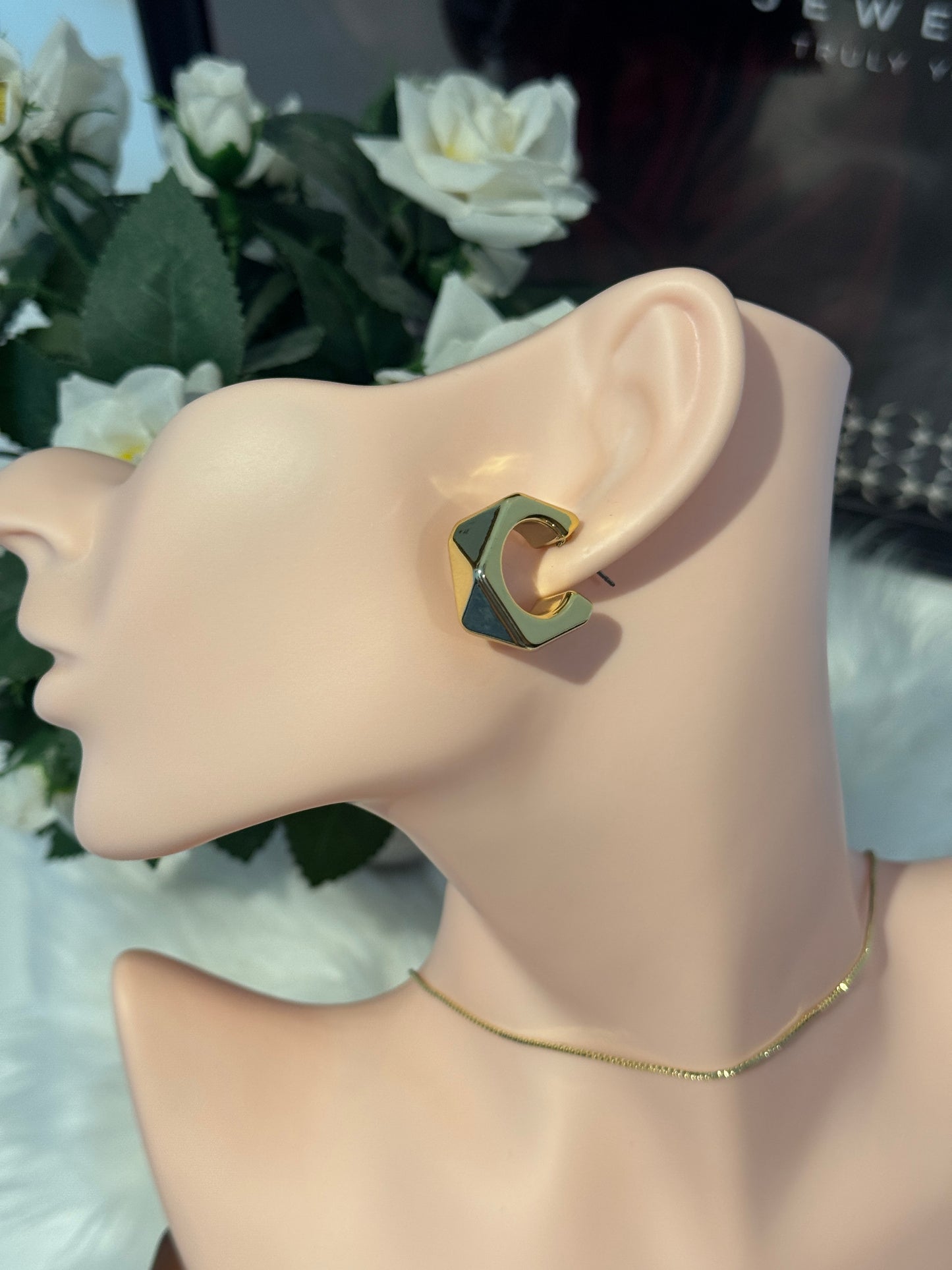 Olivia earring