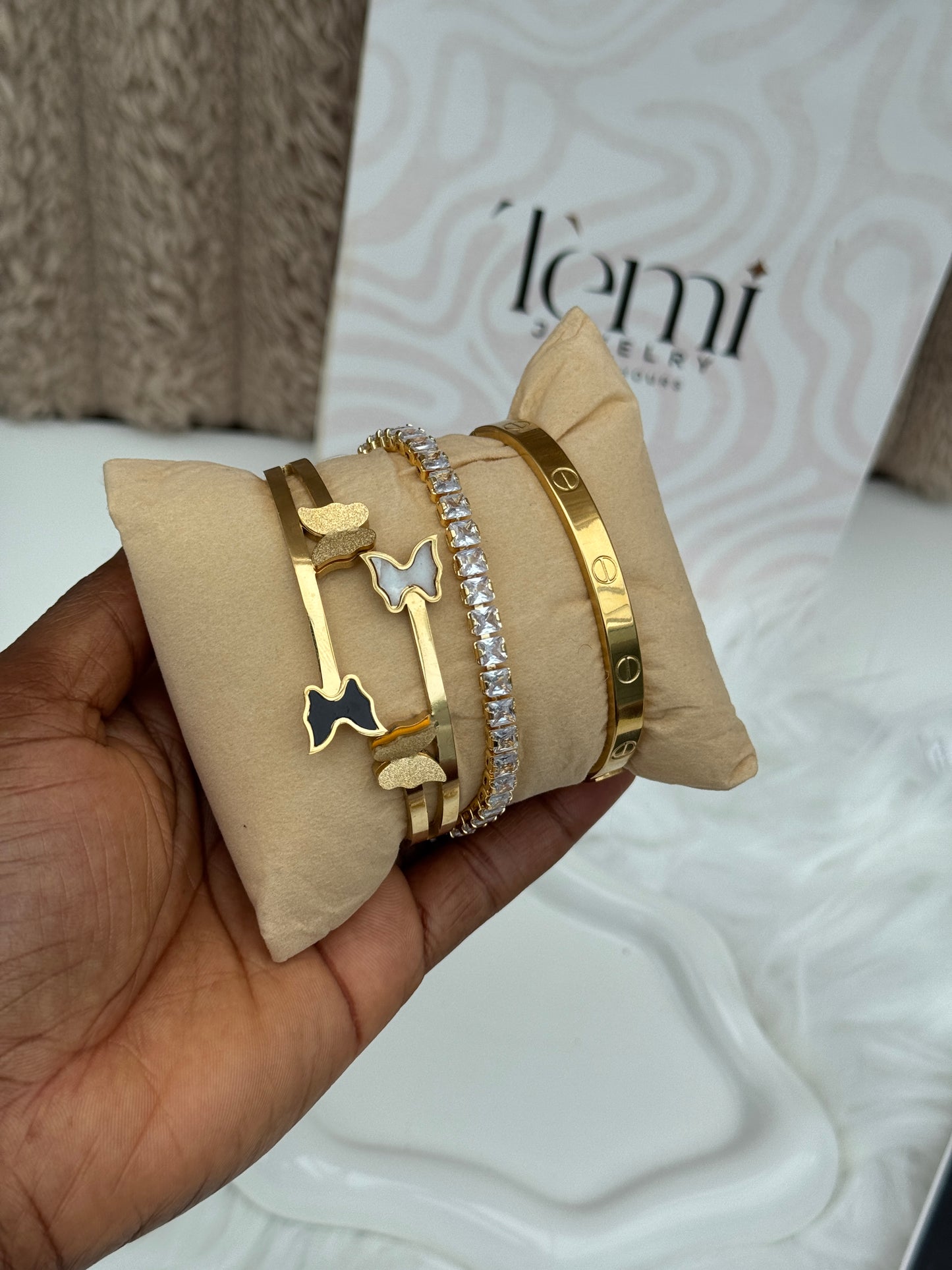 Luxe bracelet stack