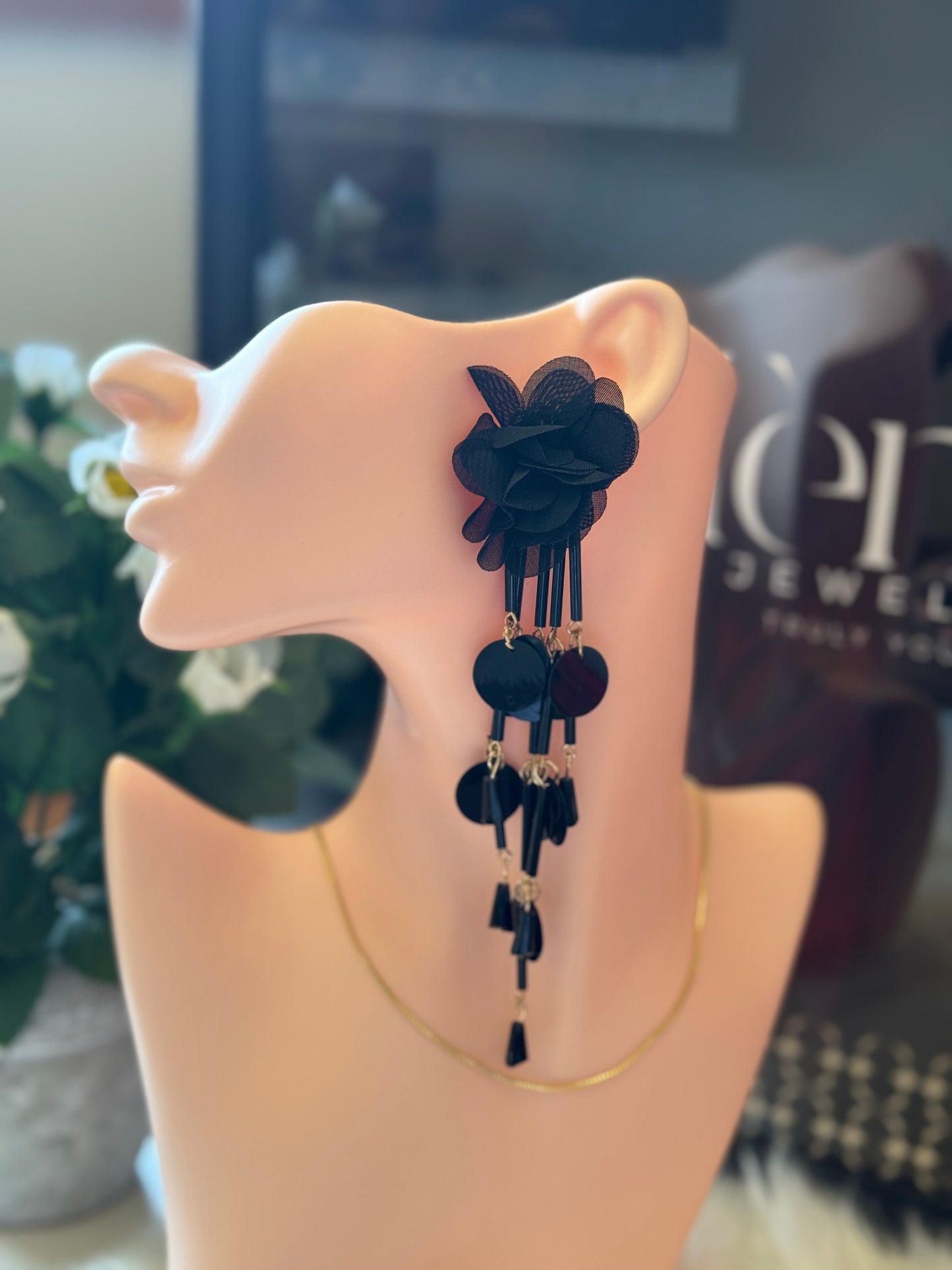 Sophia earring