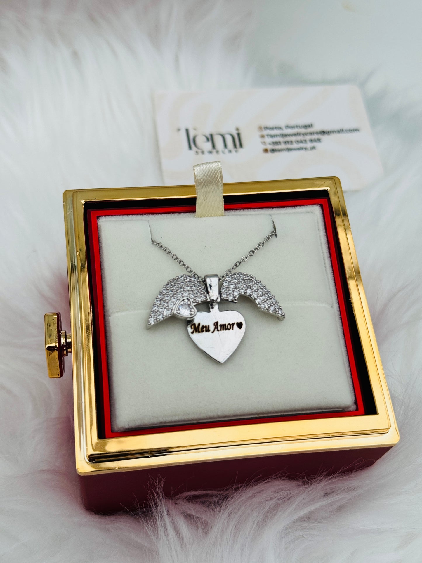 Alma Necklace