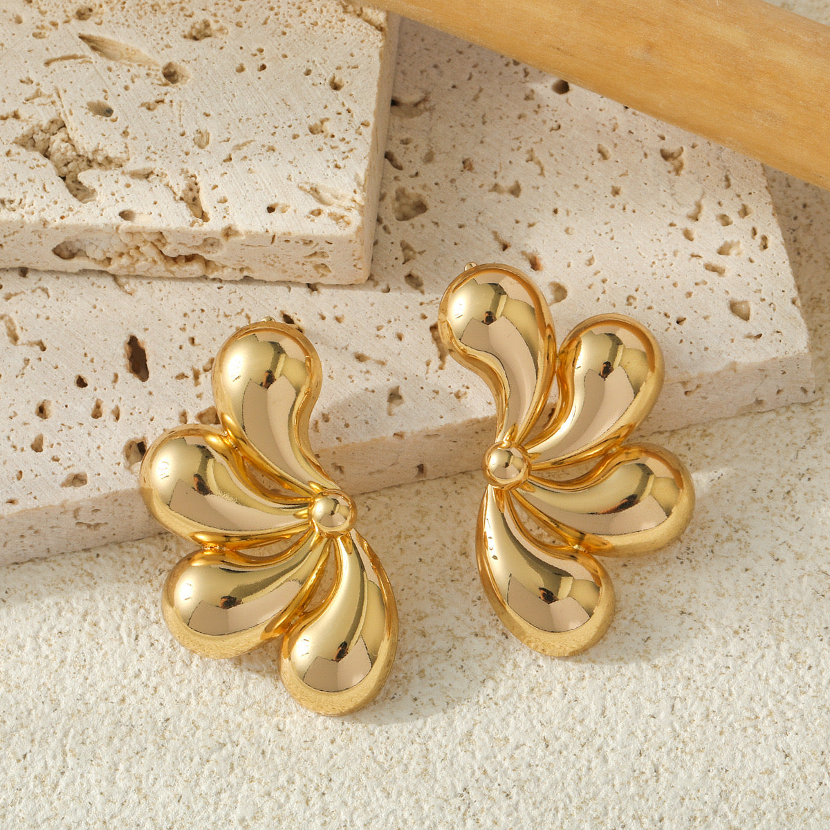 Evelyn earring
