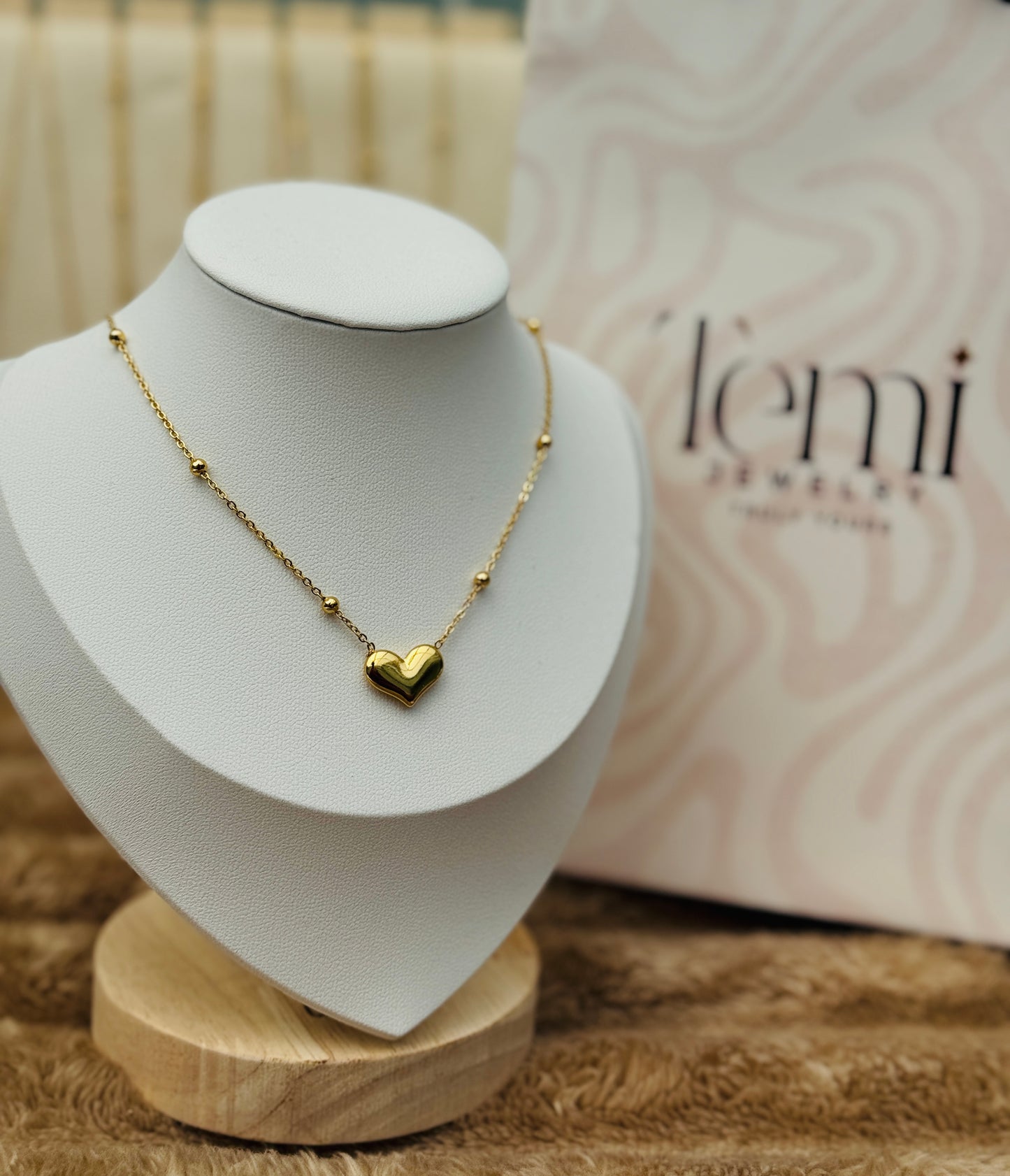 Luz necklace