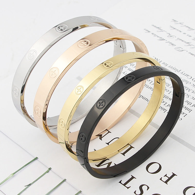 Fatima Bangle