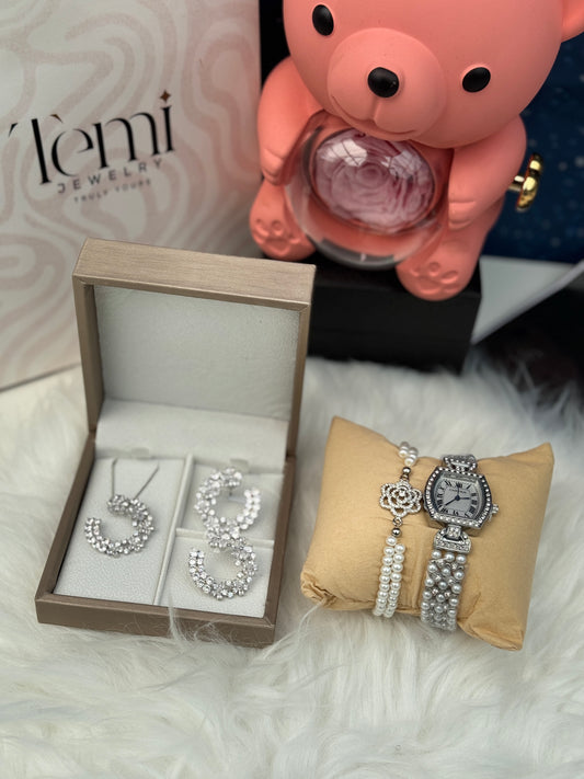 Female jewelry set